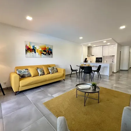 Twins 3 With Pool By Homing Apartment *