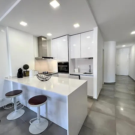 Twins 3 With Pool By Homing Appartement