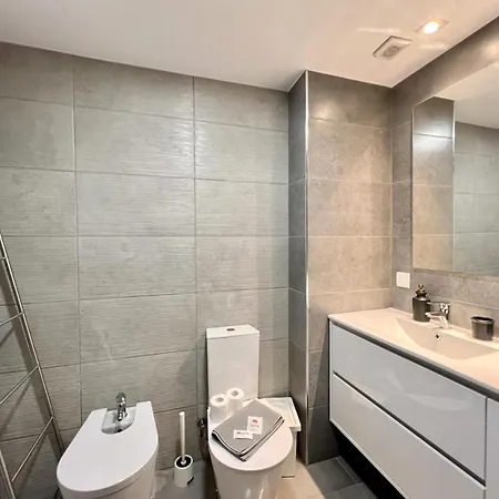 Twins 3 With Pool By Homing *