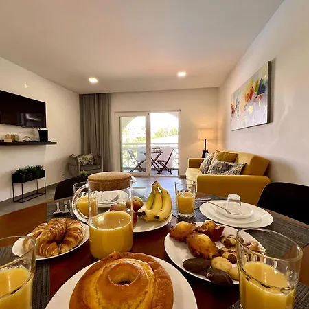 Twins 3 With Pool By Homing Apartment *